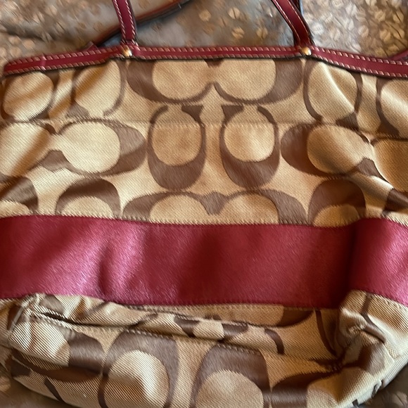 Good condition Coach purse - Picture 4 of 6